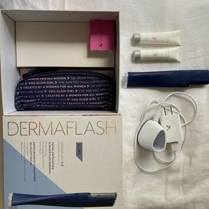 DERMA flash face/neck razor.